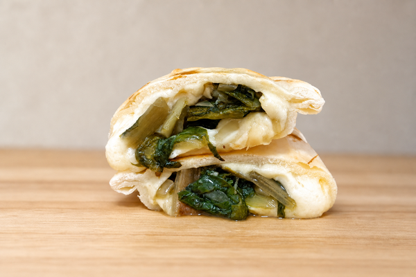 Empanada de Escarola com Queijo